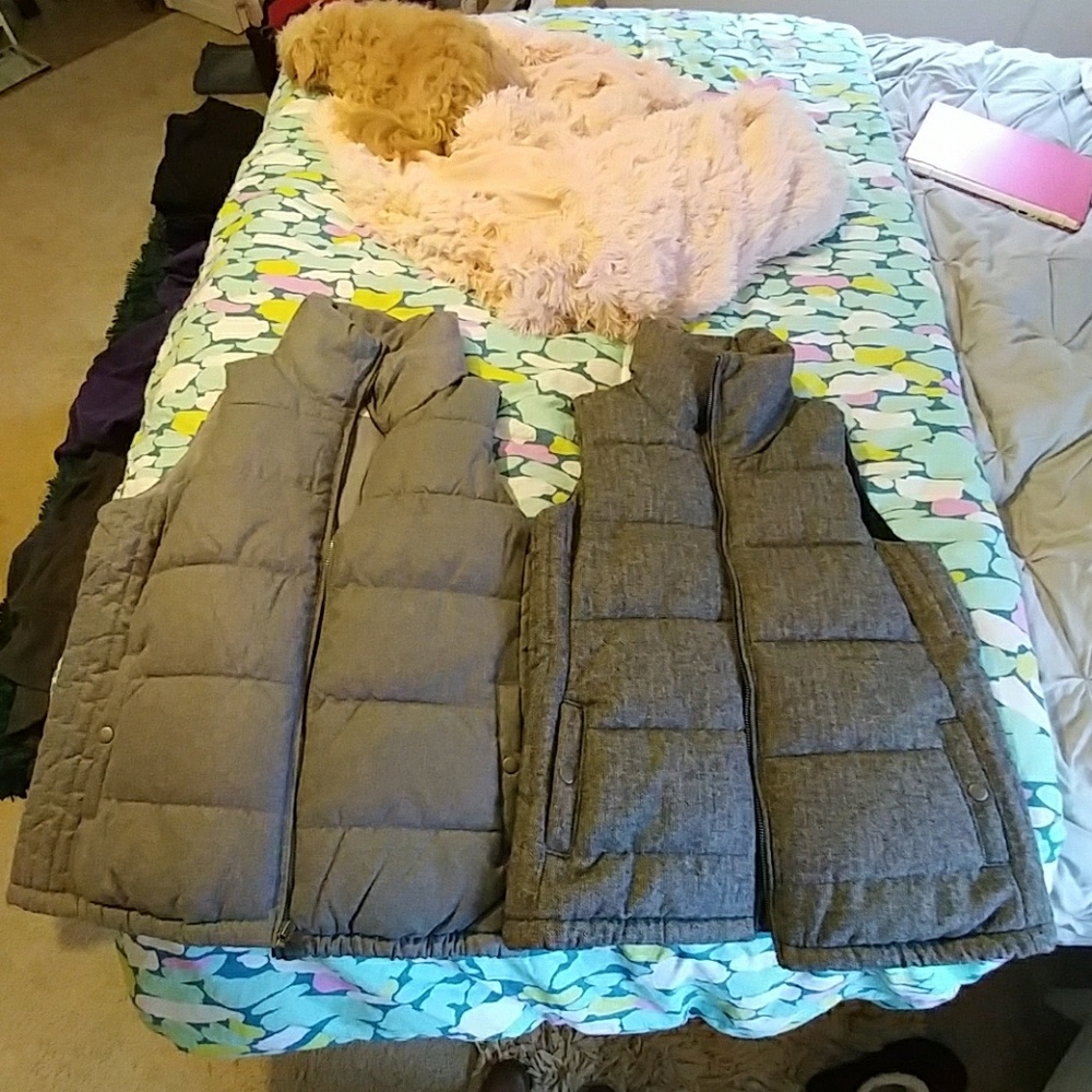2 puffy vests from old navy.